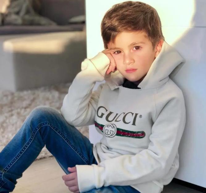 球王梅西有多专情,球王梅西的故事