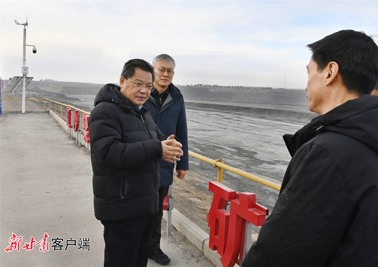 任振鹤强调：以“八个着力”为统领推动高质量发展加快融入新发展格局努力绘就团结兴边产业富民的新画卷