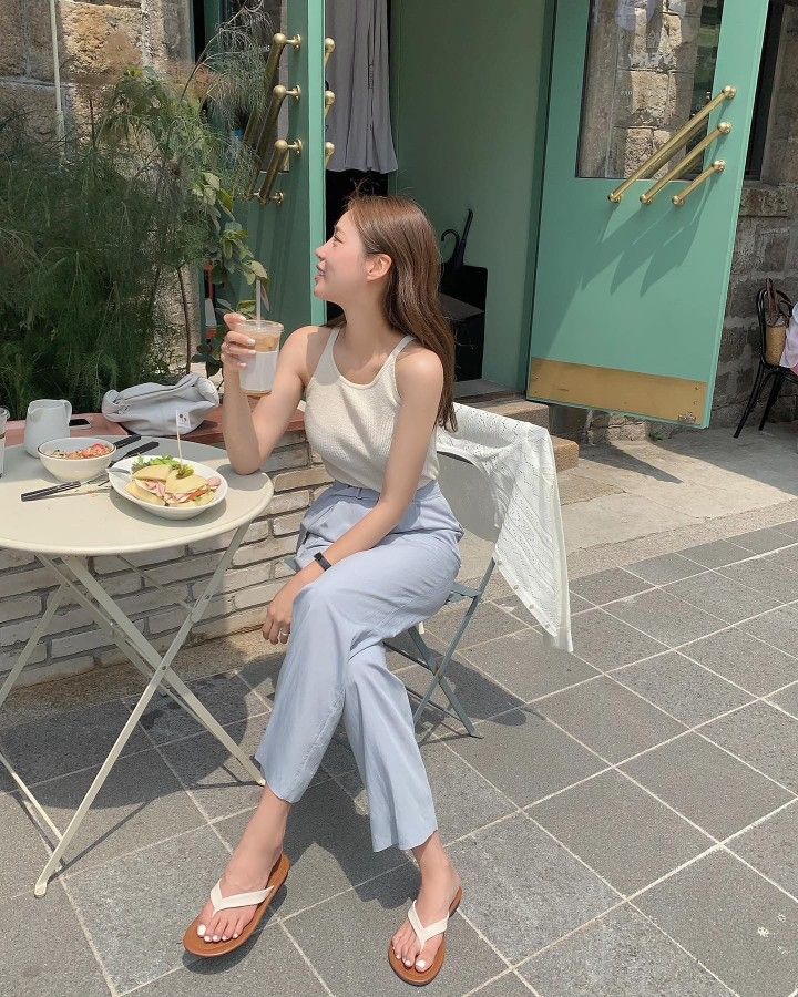 夏季韩版时尚潮流平底凉鞋,25款适合不同女人韩国凉鞋