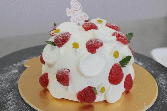 上海经常排队的奶茶店,上海奶茶排队最厉害的店铺