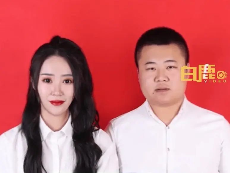 男子穿“露脐衫”拍结婚照,男子穿露脐衫拍结婚证登记照