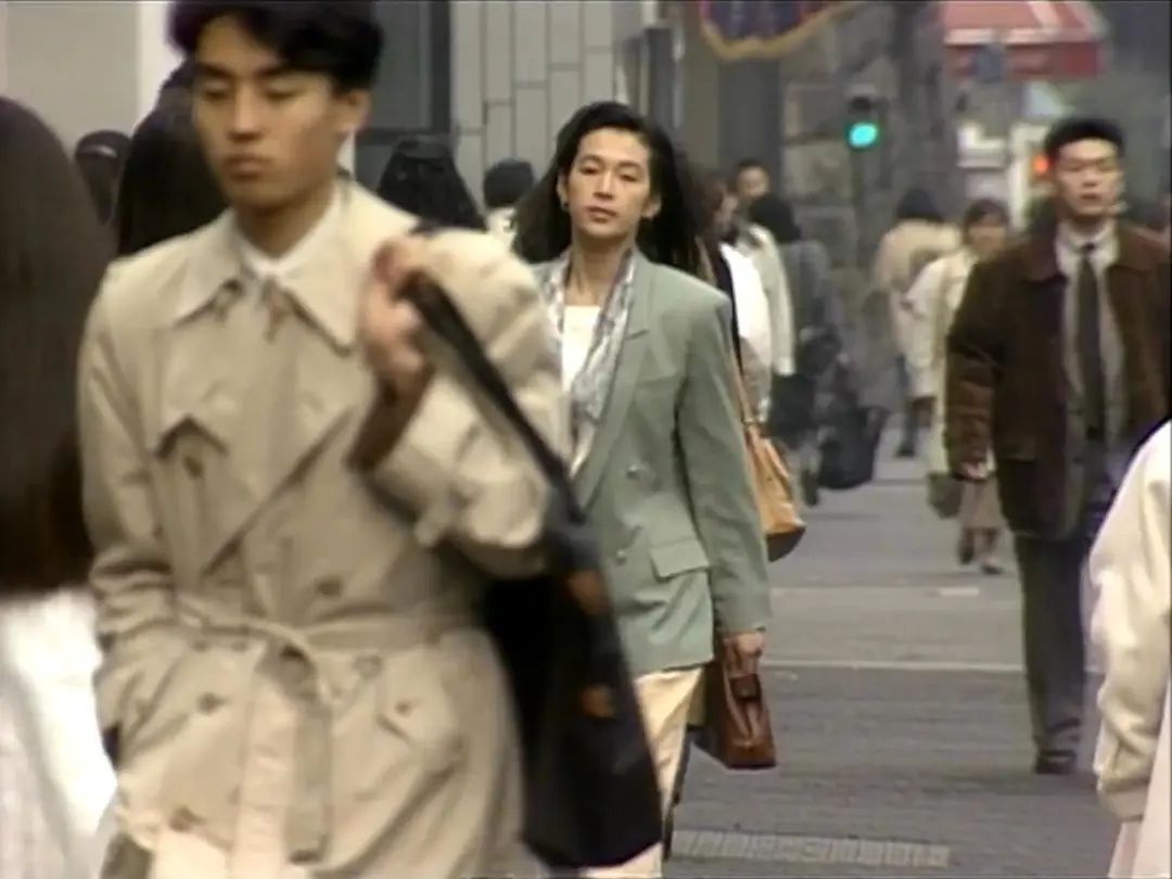 东京爱情故事赤名莉香穿搭,东京爱情故事里的赤名莉香