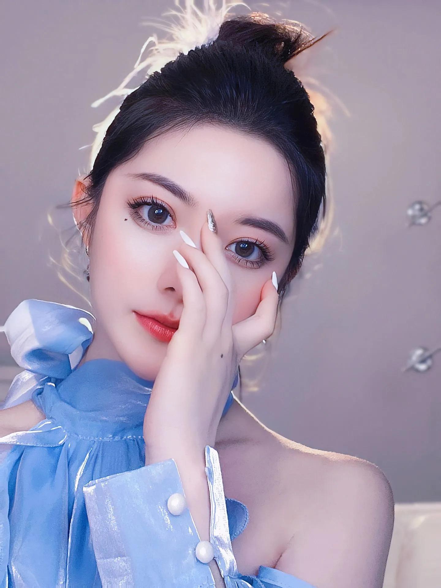 为什么都喜欢跟有钱人玩,有钱人是不是都喜欢玩