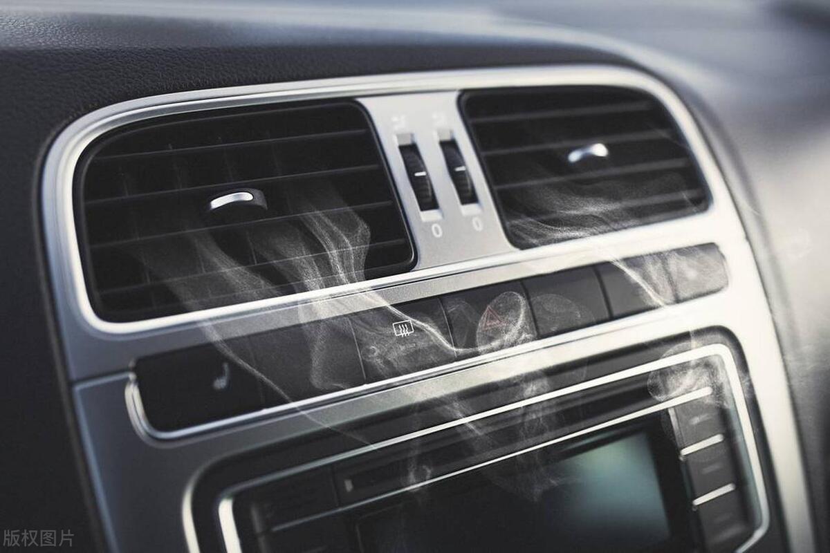 下车先关空调还是先熄火,汽车空调熄火是先关还是熄火后关