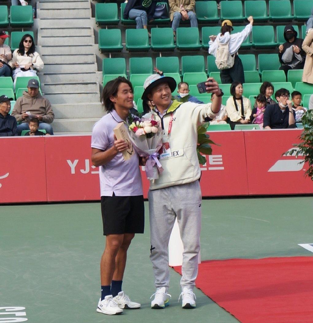 中国小将横扫7届世锦赛冠军,中国小将3-0的开门红