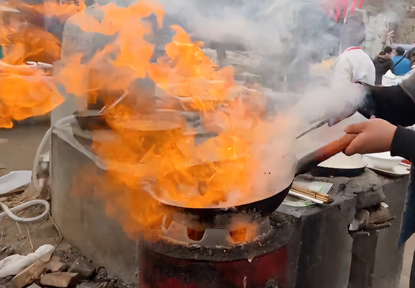 90后小伙一夜狂赚十亿,90后小伙27秒狂赚190万视频