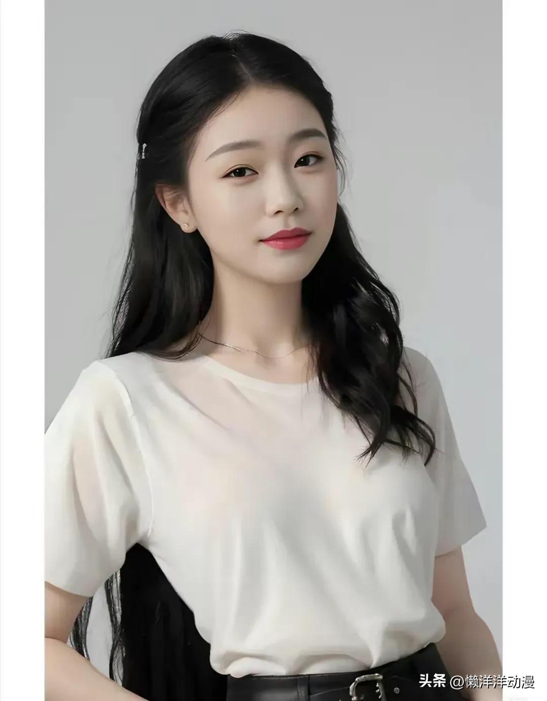 老板提出了一个悬赏：谁能将这笔钱要回来，就会得到10万元的奖励