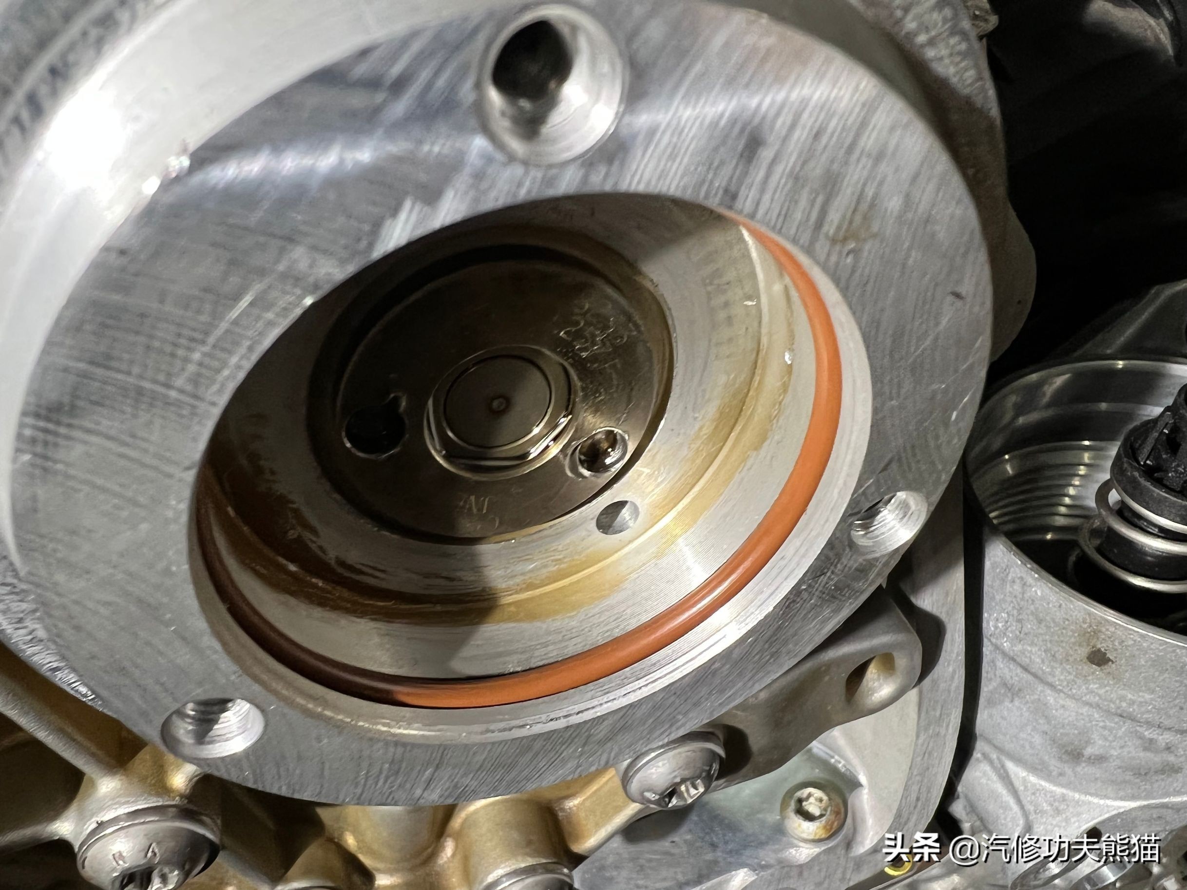 奥迪q5三代ea888烧机油是怎么回事,奥迪q5三代ea888不烧机油