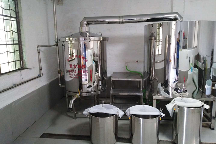 酒厂桑葚酒酿造工艺流程,山江酒业酿酒设备生产和技术培训