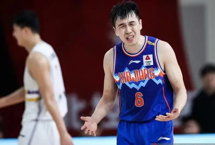 曾令旭新疆队最新消息,两连败的新疆男篮