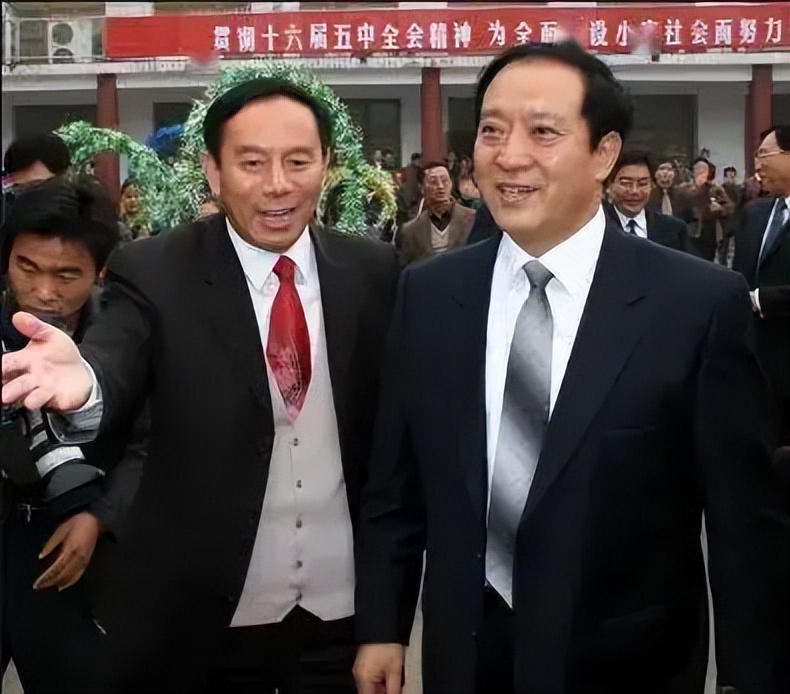 牛群哪一年离开冯巩的,73岁牛群现状