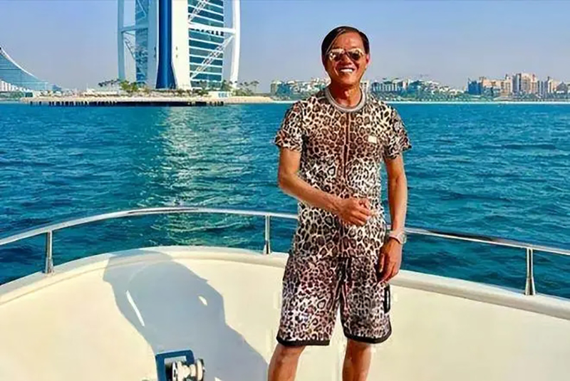 澳门又出现一个赌王，一口气买30台劳斯莱斯，还娶外国模特为妻