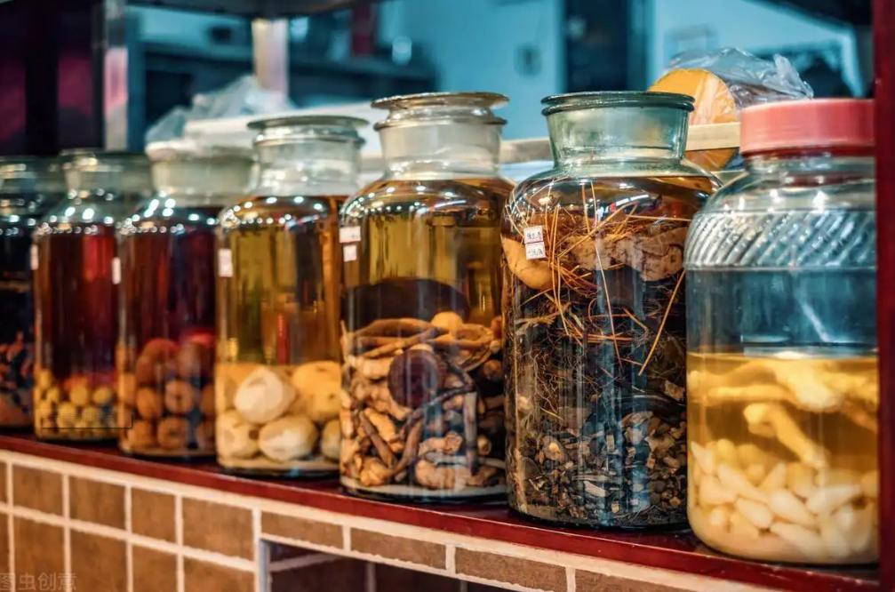 酒局上的4大忌讳,遇到这三种酒千万别碰