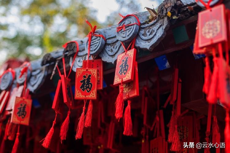 关于新年的五律诗词,有关春节的诗词五言绝句