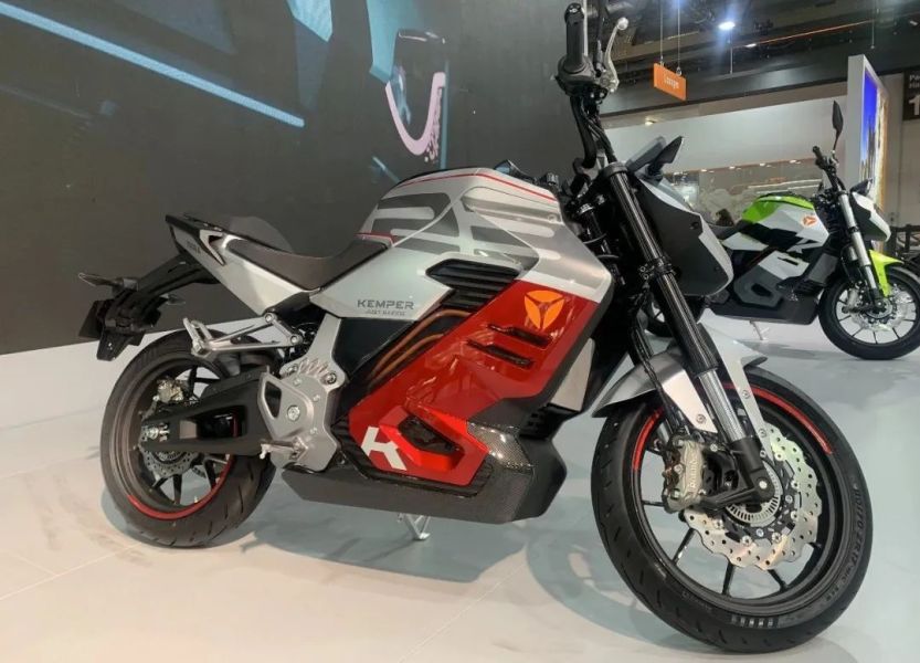 雅迪首款电动摩托车keenness价格,雅迪最新款电动摩托