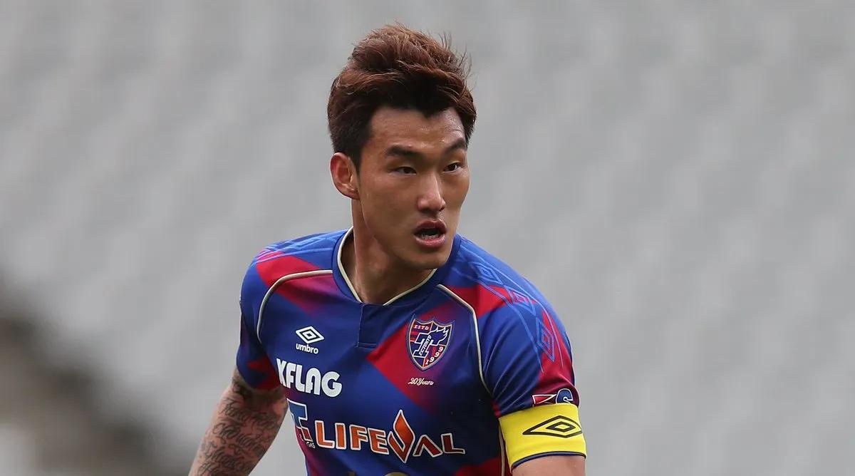 鍔犵洘杩囨亽澶х殑闊╁浗鐞冨憳鏈夊摢浜涗汉,鏈変汉閿掗摏鍏ョ嫳