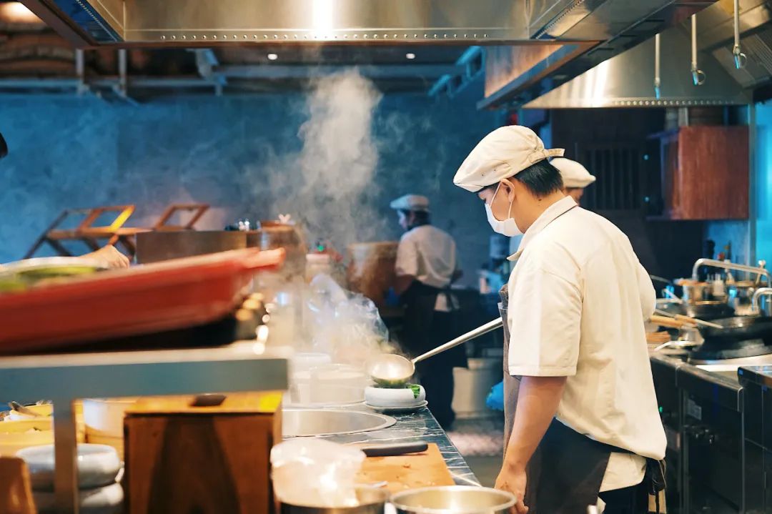 在泰国待了14天,在泰国待了60天