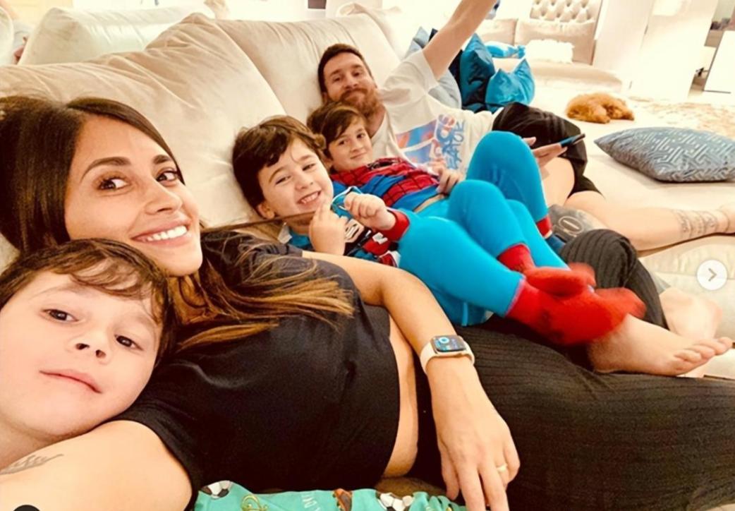 梅西夫妇视频,梅西与安东内拉的恩爱时刻