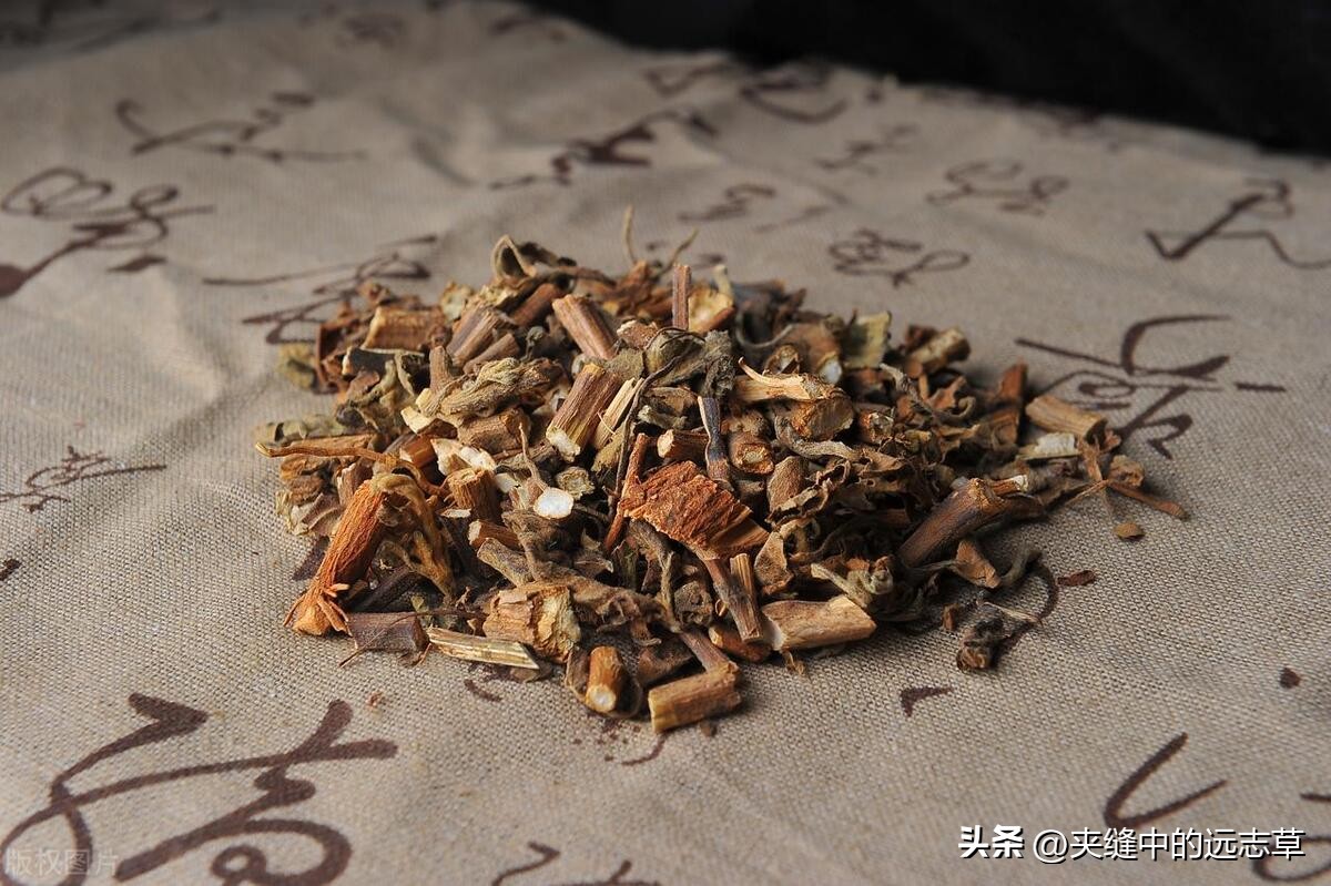 咳嗽有白痰也有黄痰中医,干咳痰少黄痰是风寒还是风热