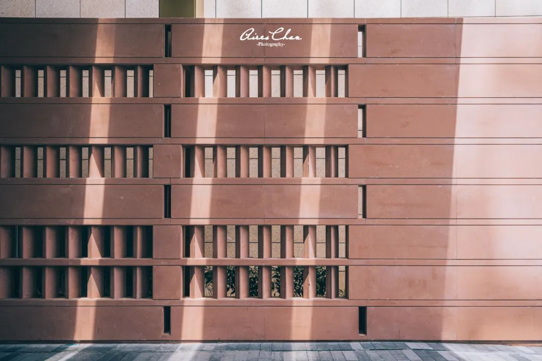 它是岭南花园的代表作，更是华南洲际的新旗舰