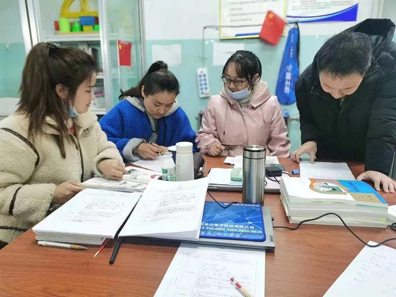 小学集体备课活动实现新举措,以教研促教学