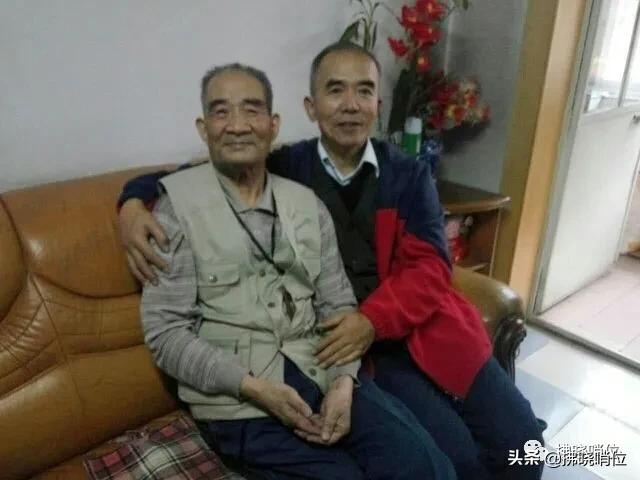 老战友四十年相聚联谊会上的感言,老战友40年后相逢重温战友情