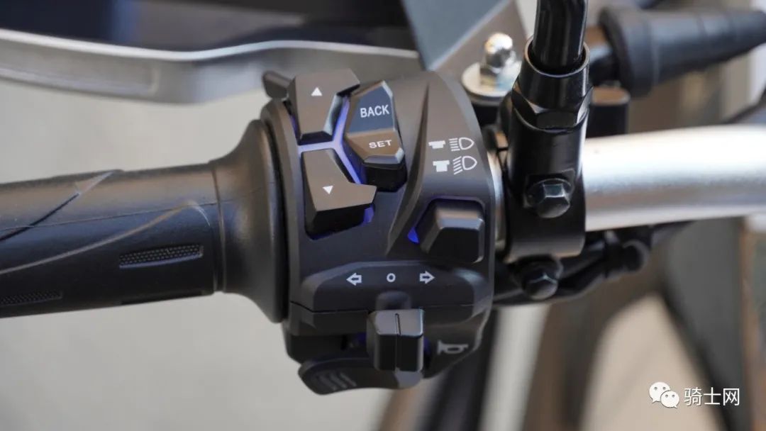 凯越500x和525x有什么区别,恒舰大海道500x和凯越525x哪个好