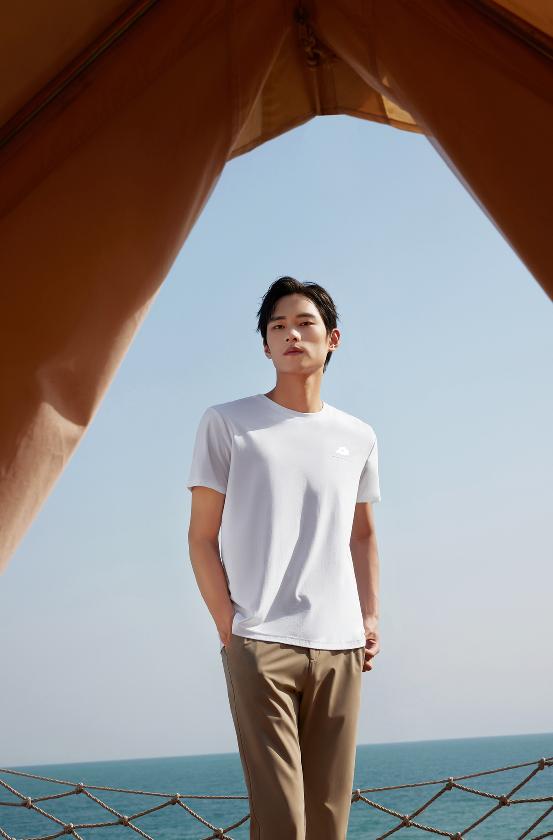 官方旗舰店正品男装长袖红豆,红豆男装0感衬衫穿着怎么样