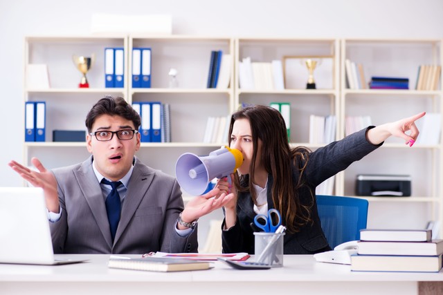 对付奇葩员工的绝招,遇到奇葩上司怎么办