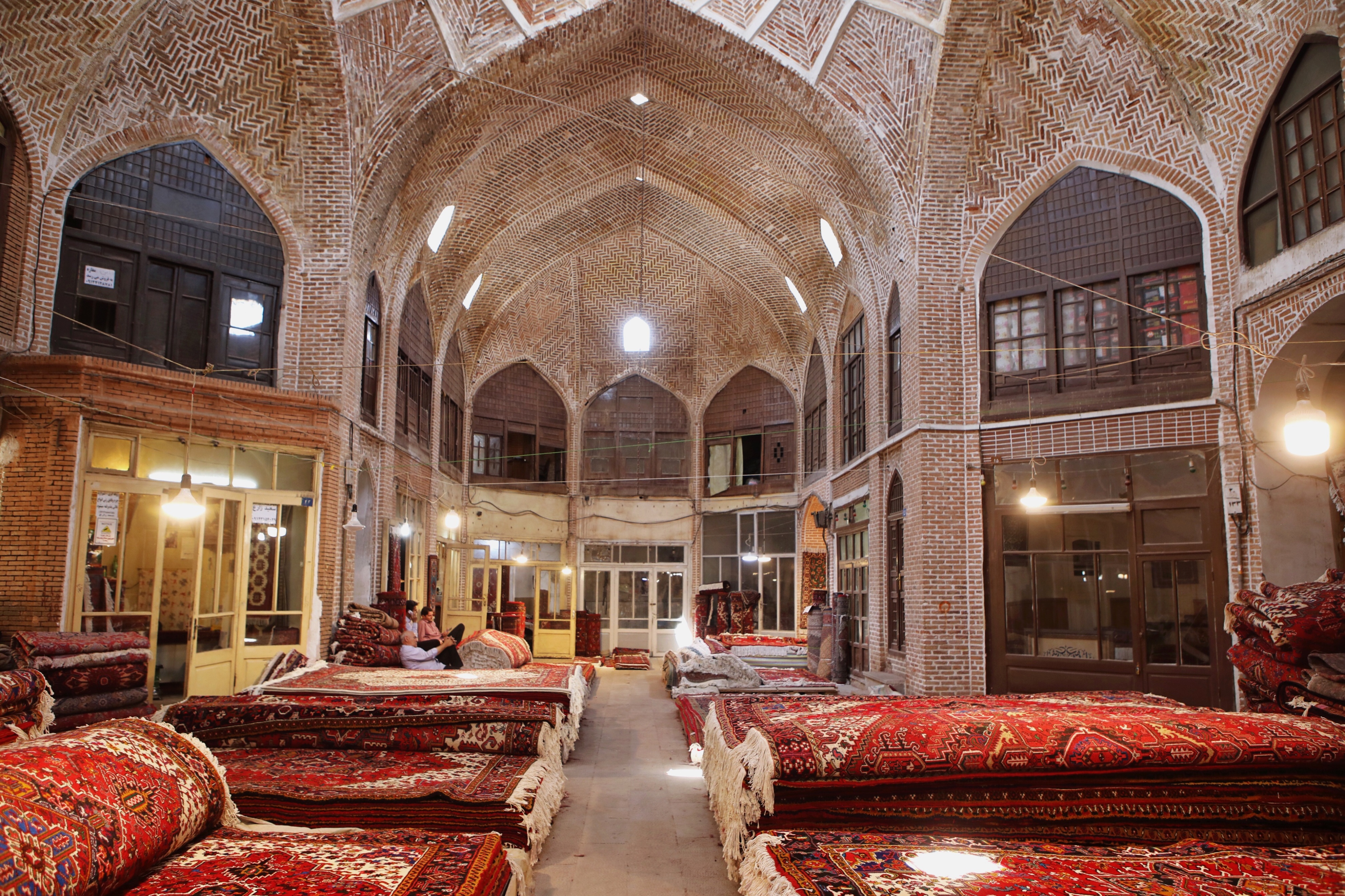 卡塔尔男足3-2伊朗男足,卡塔尔伊朗足球哪个厉害