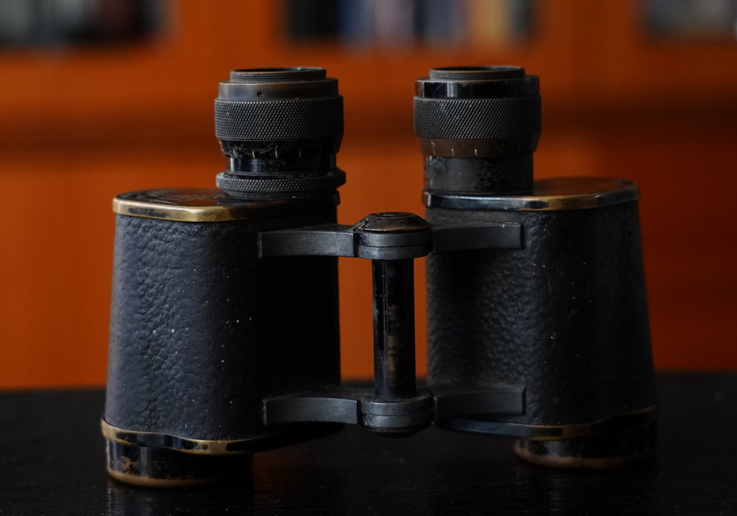 战争时期的老式军用望远镜,战争年代的18倍望远镜