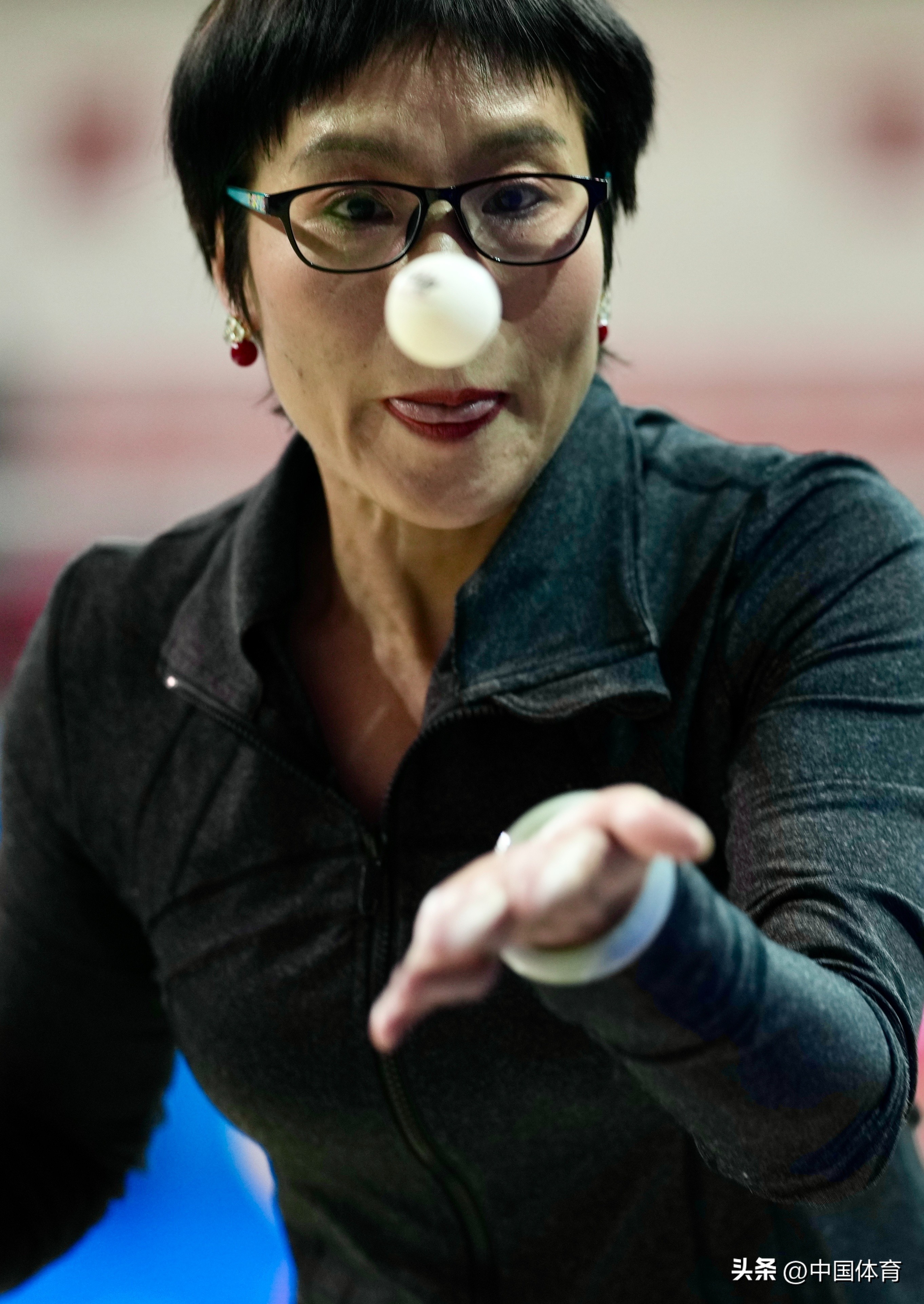 [图集]世界冠军王励勤、许昕现场助阵-新民晚报红双喜杯迎春乒乓球公开赛2023成功重启