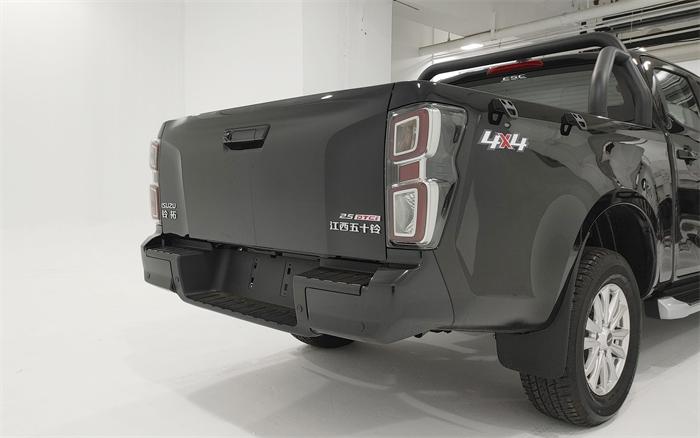 全新高端皮卡,全新铃拓配置