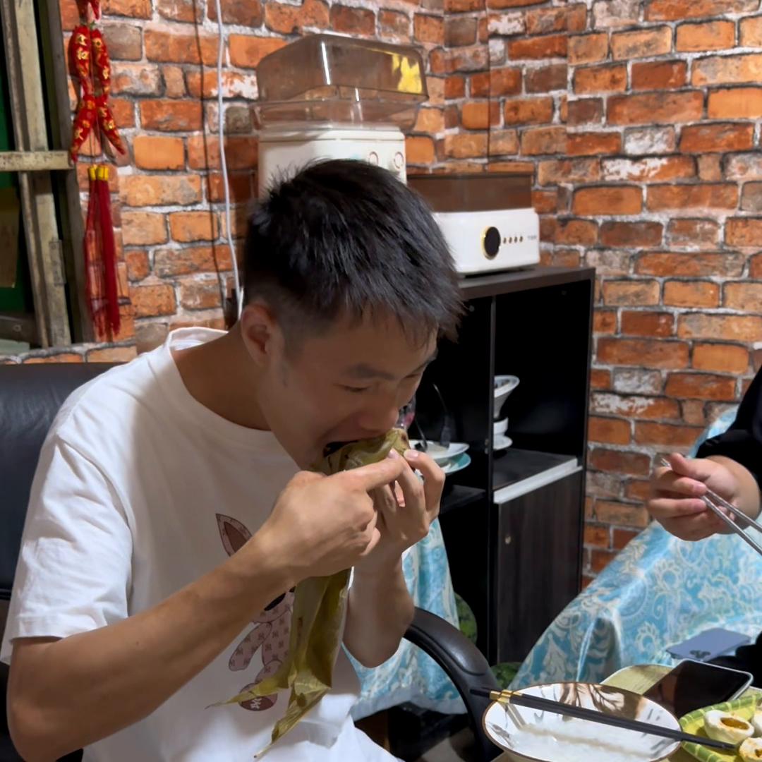 不想过节只想挣钱，不是我贪财而是我想过好生活，同时提前...