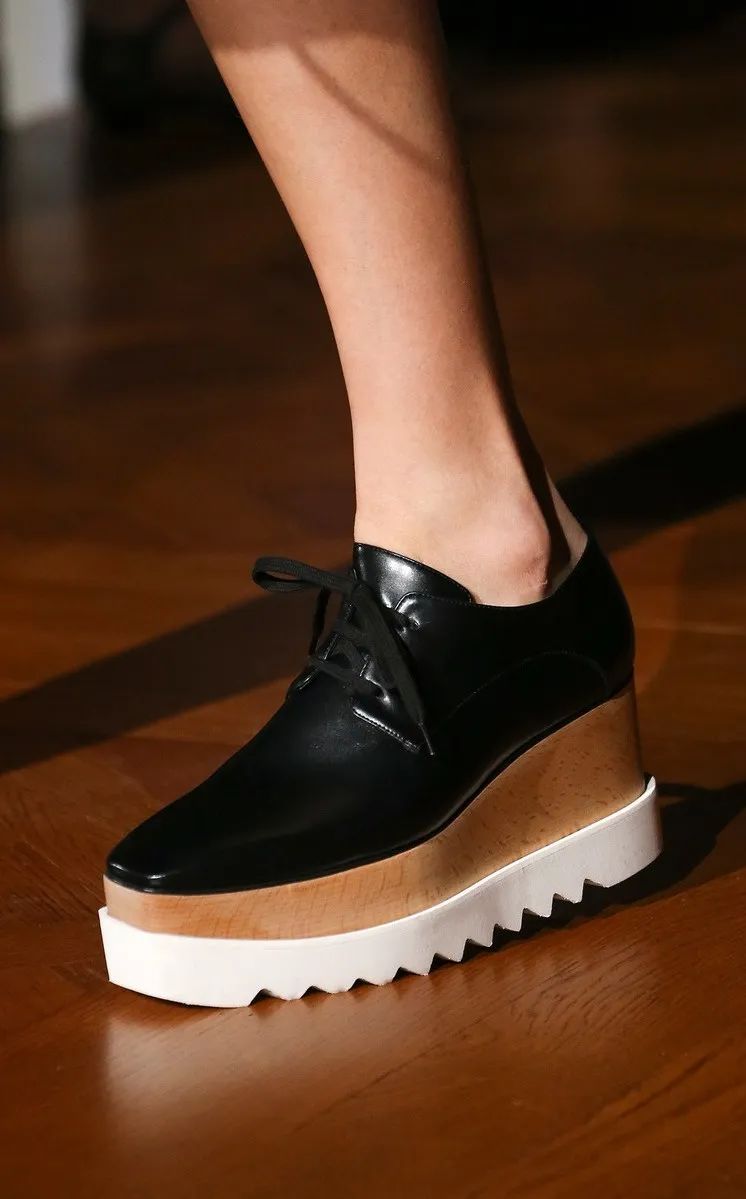 小个子穿什么鞋子更好看显得更高,显高显腿细的鞋推荐