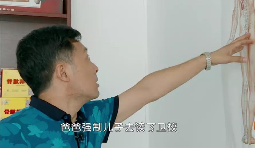 小孩小时候叛逆和青春期叛逆,青少年孩子青春期叛逆解决办法