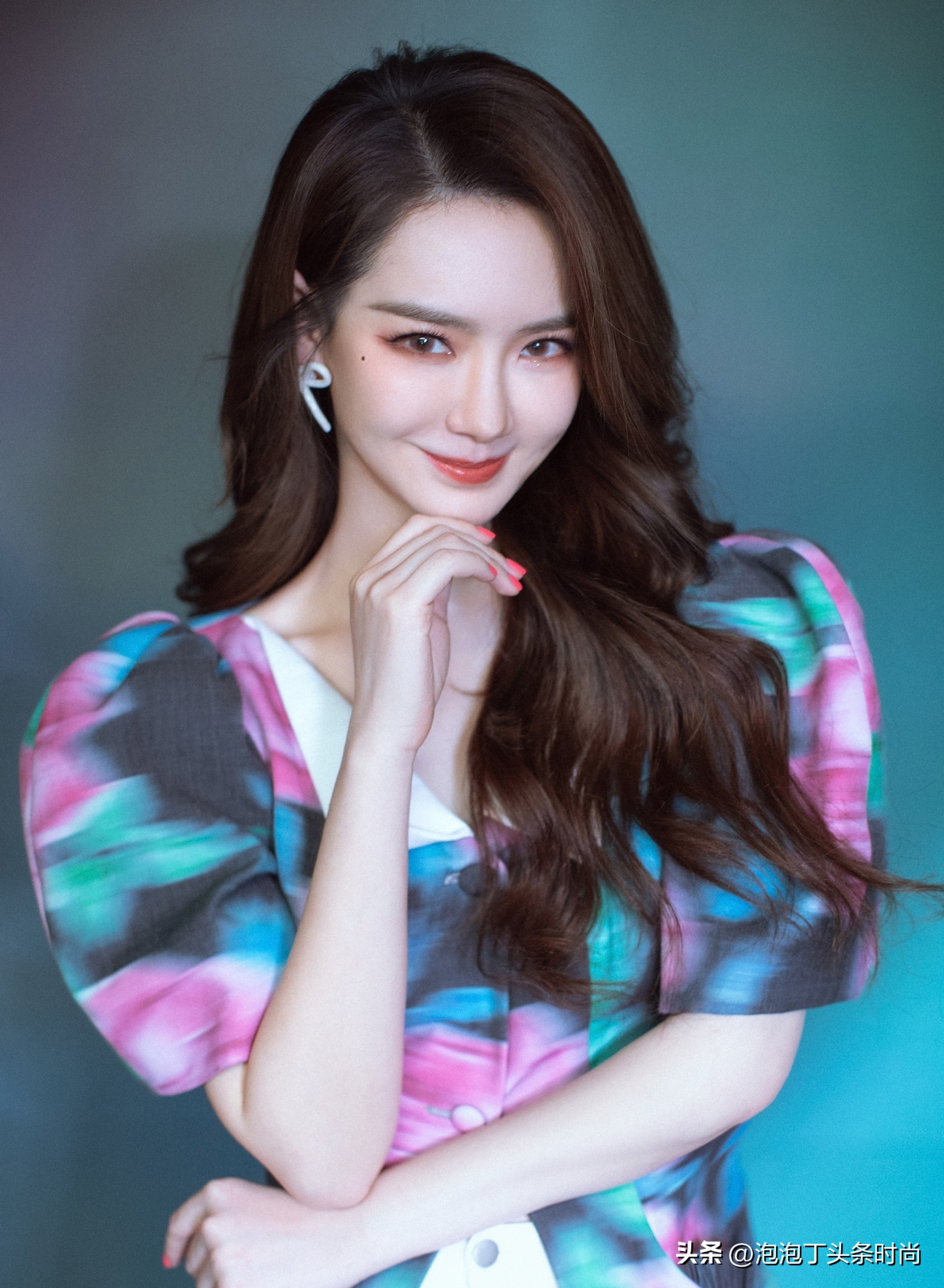 女明星妆后对比照,女明星妆前后效果对照表