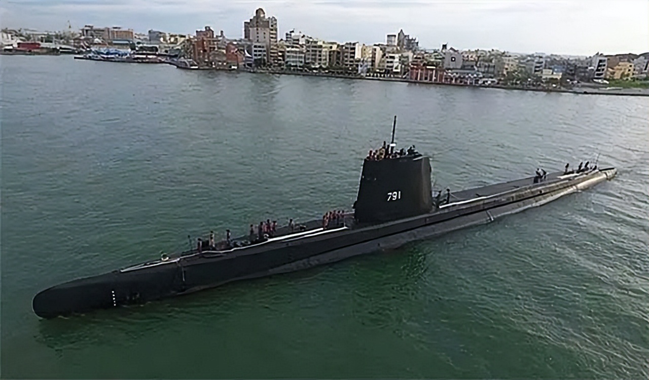 解放军要想全胜统一台湾，究竟需要投入多少兵力和*器武**装备？