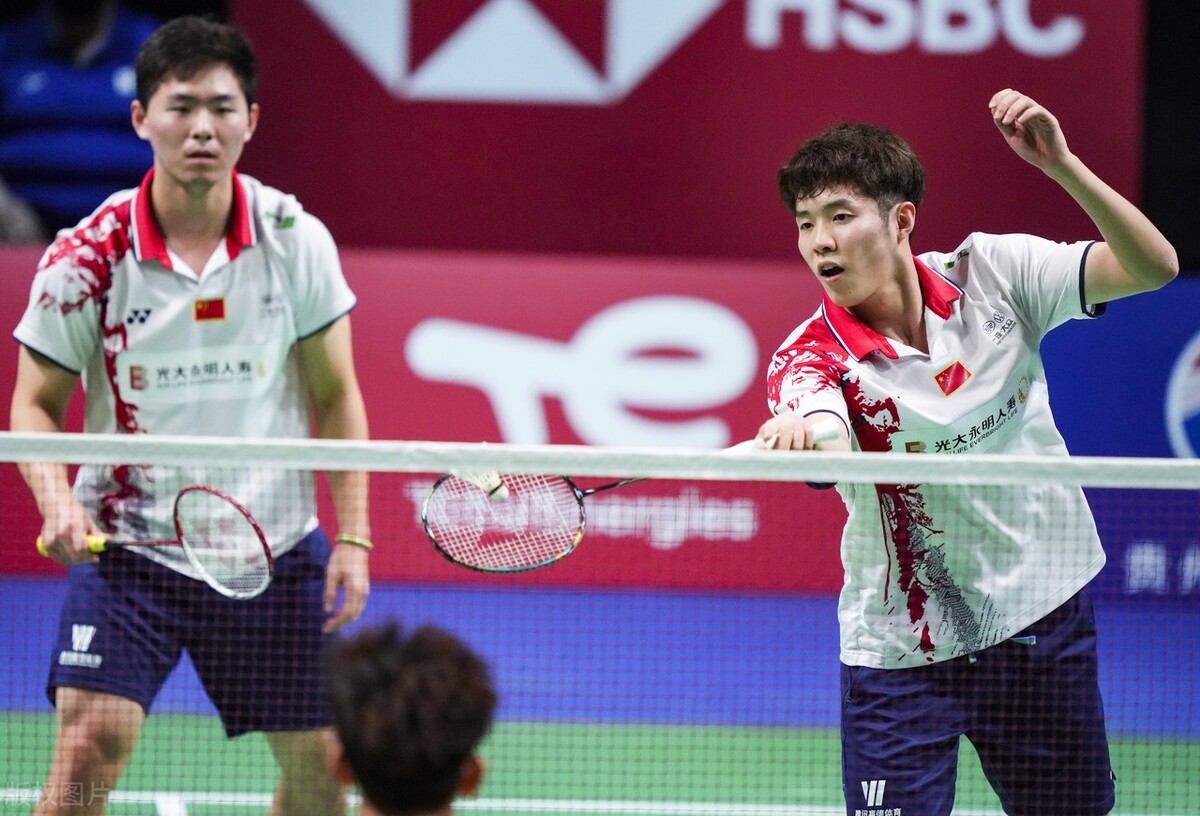 大爆冷世界冠军再次输给20岁小将,女单大爆冷