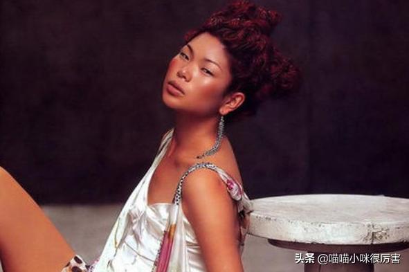 从追捧“丑模”吕燕到对眯眯眼说不，“高级脸”的pua该结束了