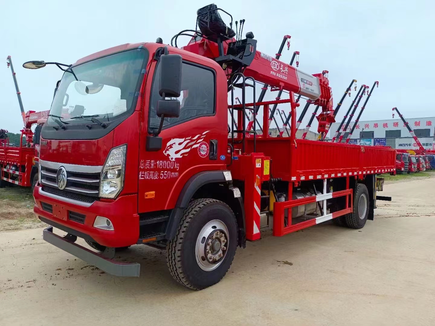 正规的随车吊厂家汽车起重机生产商在哪里？