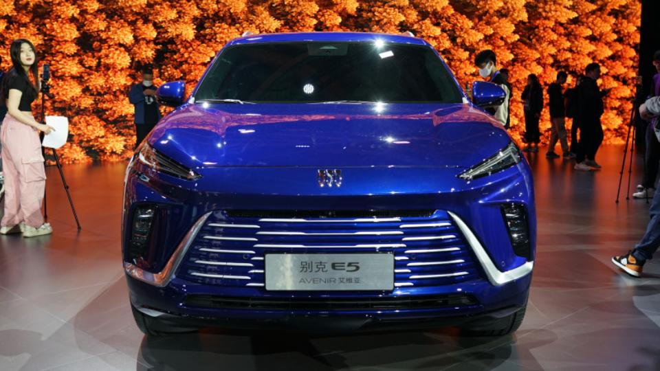 别克e5新入门版曝光续航降至515km,新款别克e5值不值得买