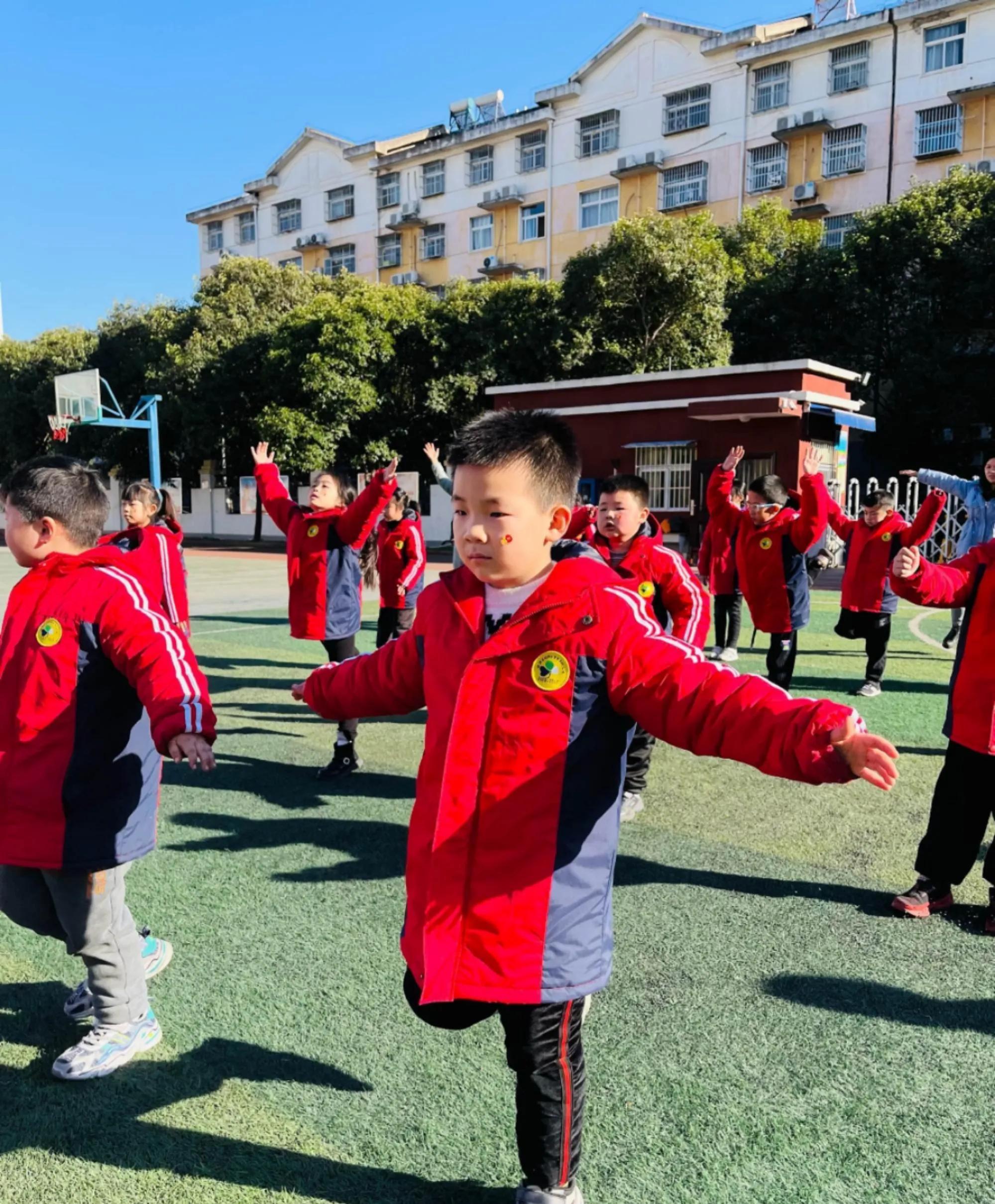尝试“兴校”，构筑至美教育——河南省洛阳市洛龙区第三实验小学
