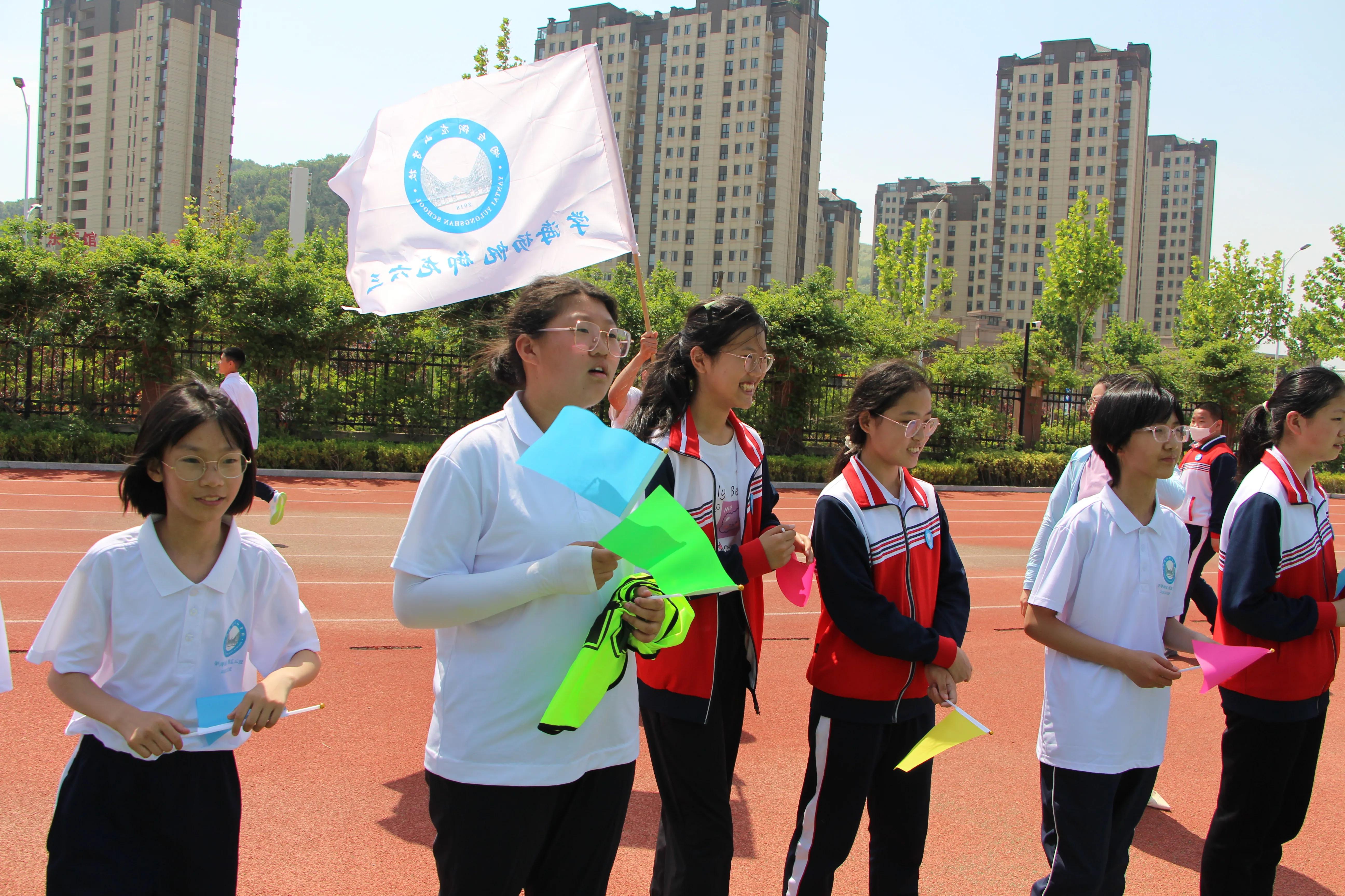 御龙山学校六年三班足球赛首战告捷（20230517）