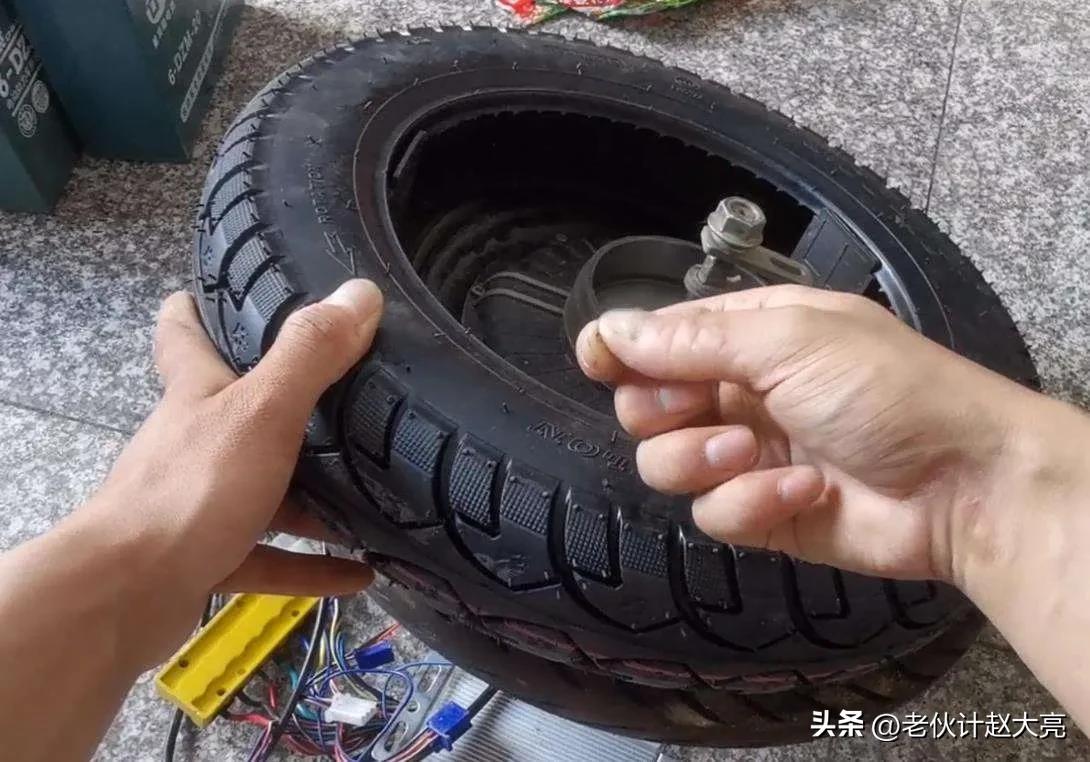电动车车胎漏气是补胎好还是换胎,电动车补胎和换胎有什么区别