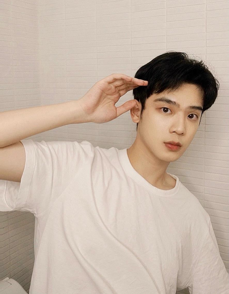 兰蔻洗面奶男士评测,兰蔻洗面奶能去黑头吗