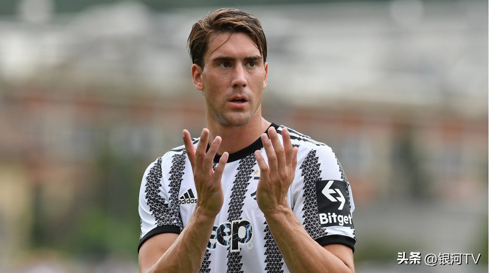 足坛最贵的中锋,史上最贵的球星