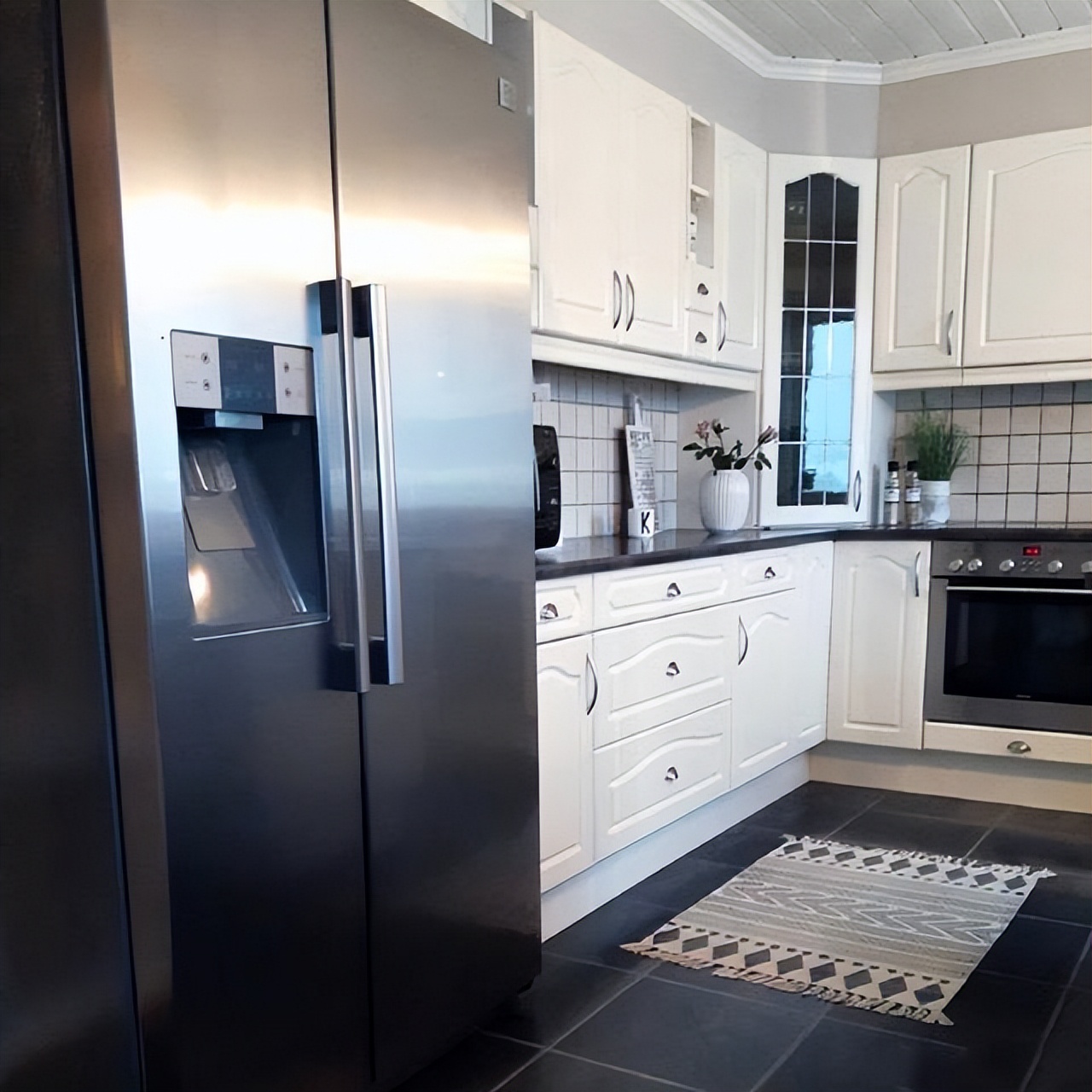 双开门冰箱的优缺点,双开门冰箱与四开门冰箱的优缺点