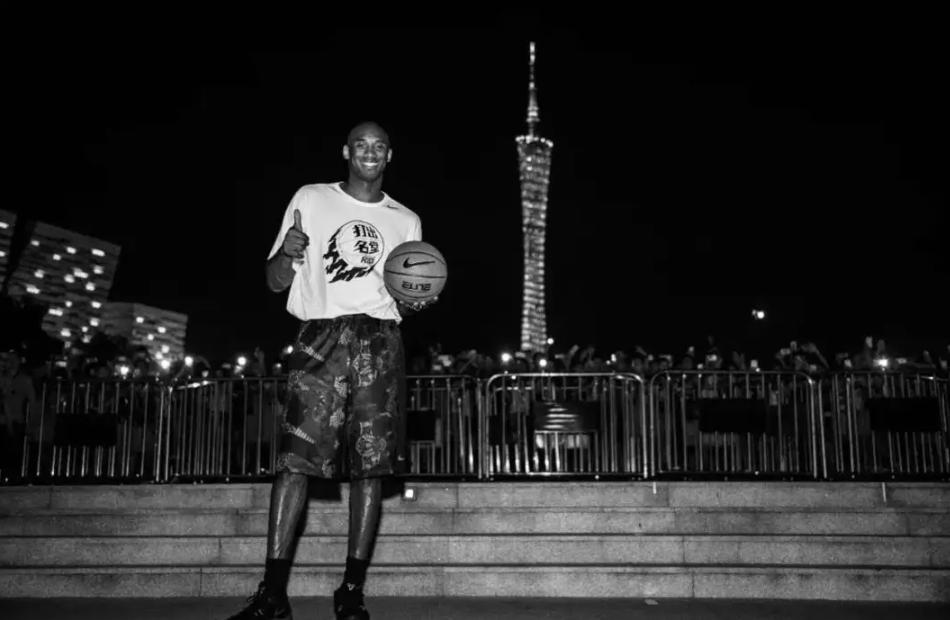 耐克结束和科比的合作,科比和耐克