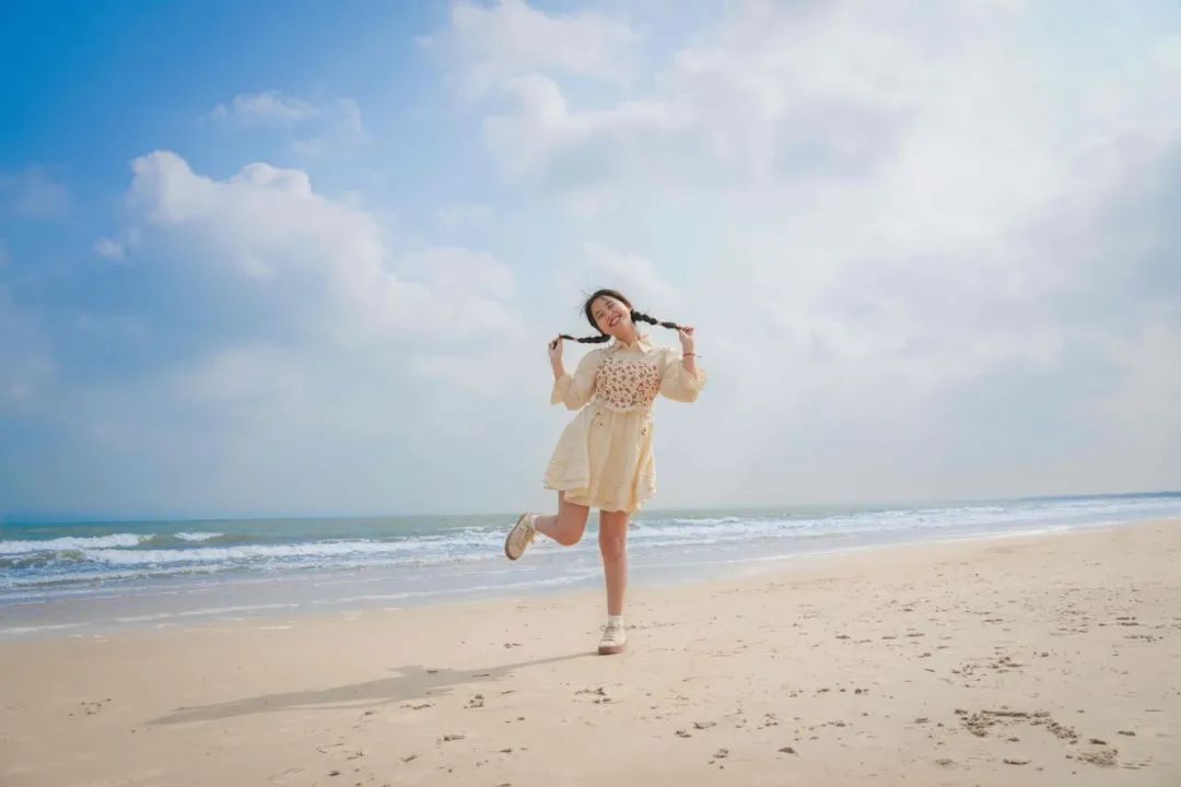 江东打卡｜漫步十里金滩看江东海天一色